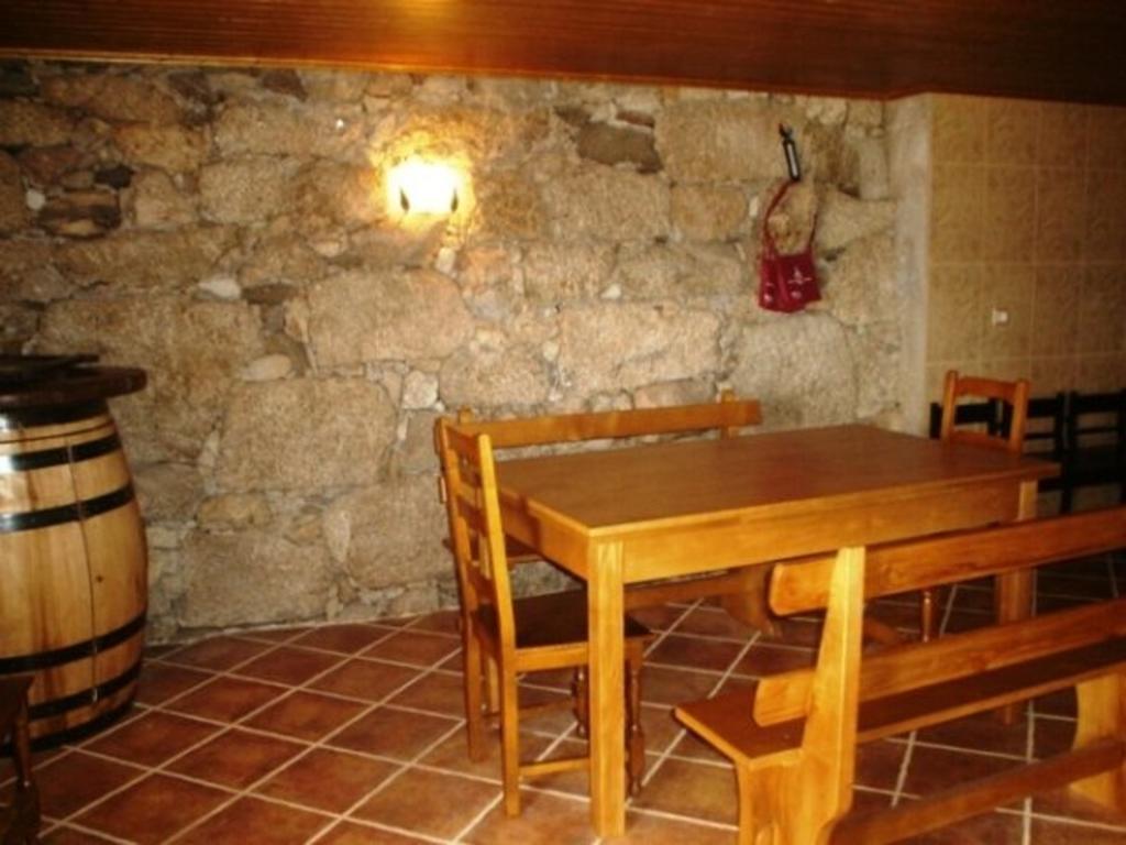 Refugio Dos Cregos Guest House Riba de Mouro Luaran gambar