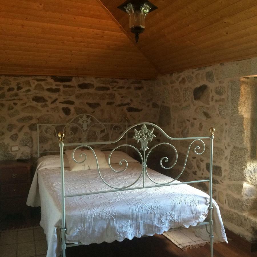 Refugio Dos Cregos Guest House Riba de Mouro Luaran gambar